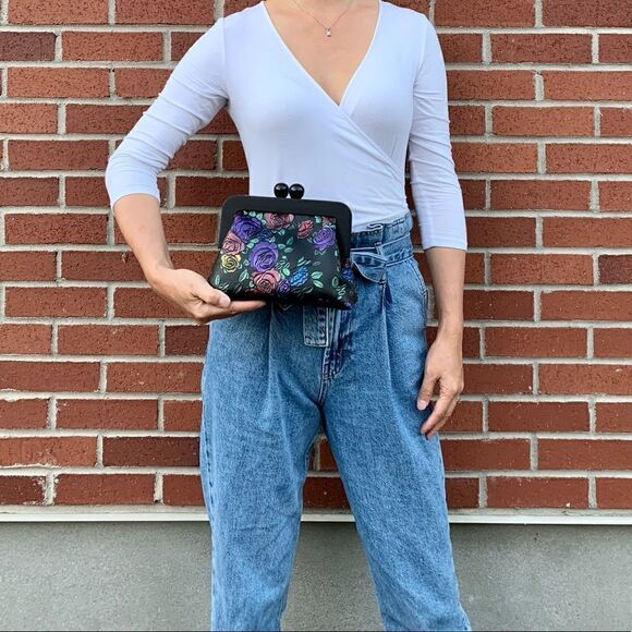 Embossed Rose Genuine Leather Handmade Wooden Frame Clutch/Wristlet /Crossbody - Picture 3 of 16